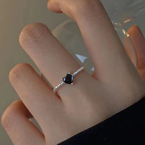 S925 Sterling Silver Black Zirconia Love Twist Ring